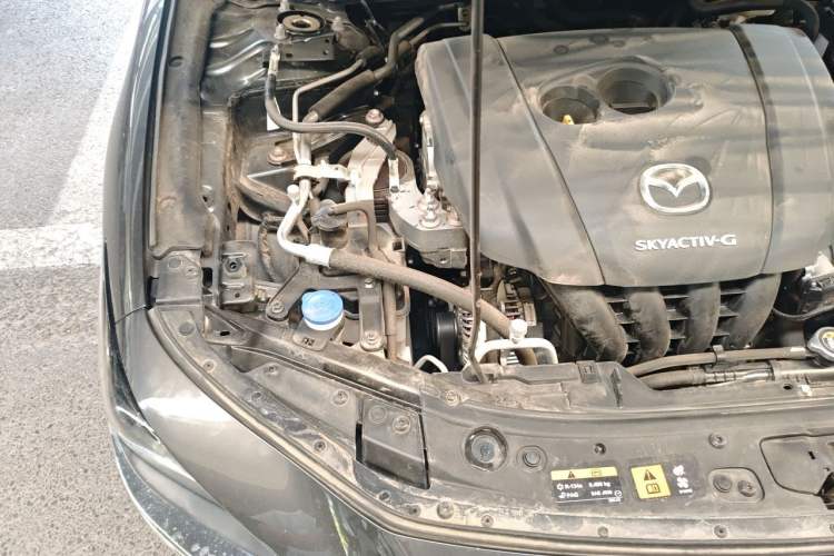 Used Mazda 3 Axela 2023 2.0L Automatic ZhiZhen Edition Engine Bay Right