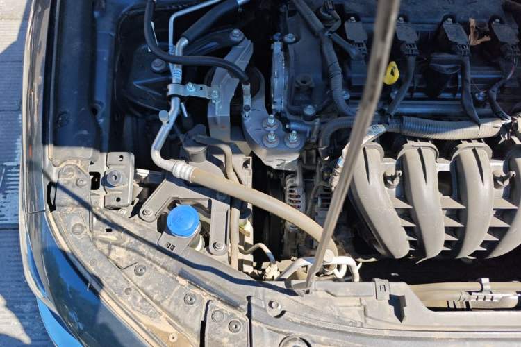 Used Mazda 3 Axela 2023 2.0L Automatic Zhiqing Edition Engine Bay Right