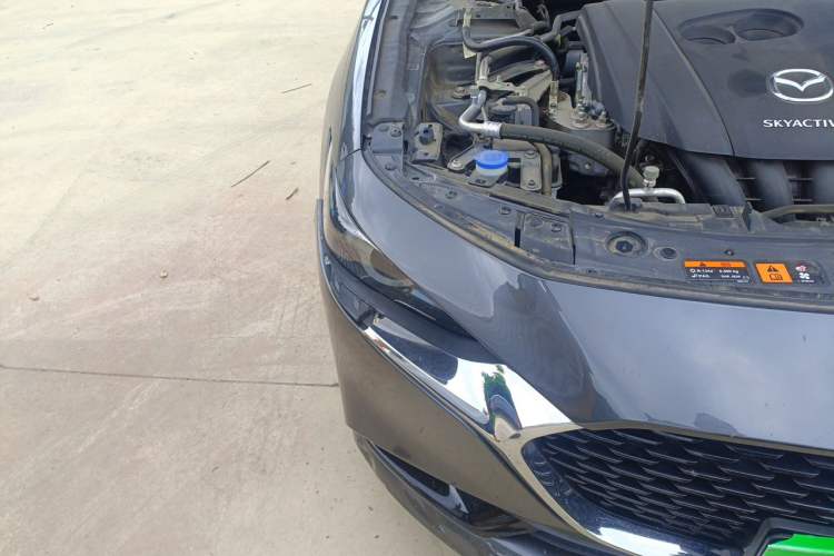 Used Mazda 3 Axela 2023 2.0L Automatic ZhiZhen Edition Engine Bay Right