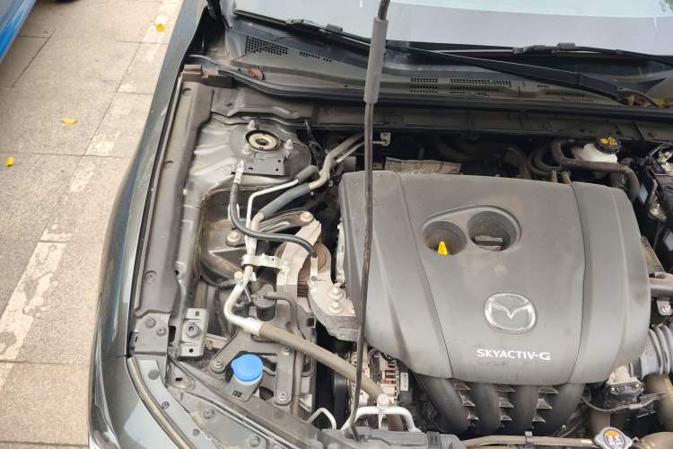 Used Mazda 3 Axela 2023 2.0L Automatic ZhiZhen Edition Engine Bay Right