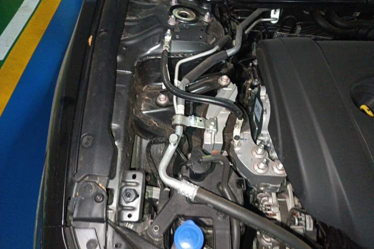 Used Mazda 3 Axela 2023 2.0L Automatic Zhiqing Edition Engine Bay Right