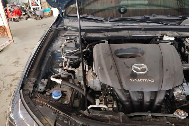 Used Mazda 3 Axela 2023 1.5L Manual ZhiMei Edition Engine Bay Right