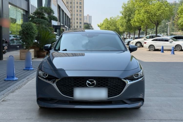 Used Mazda 3 Axela 2023 1.5L Manual ZhiMei Edition Exterior 1