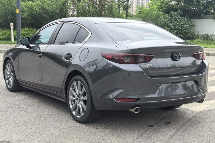 Used Mazda 3 Axela 2023 2.0L Automatic ZhiXuan Edition Exterior 3