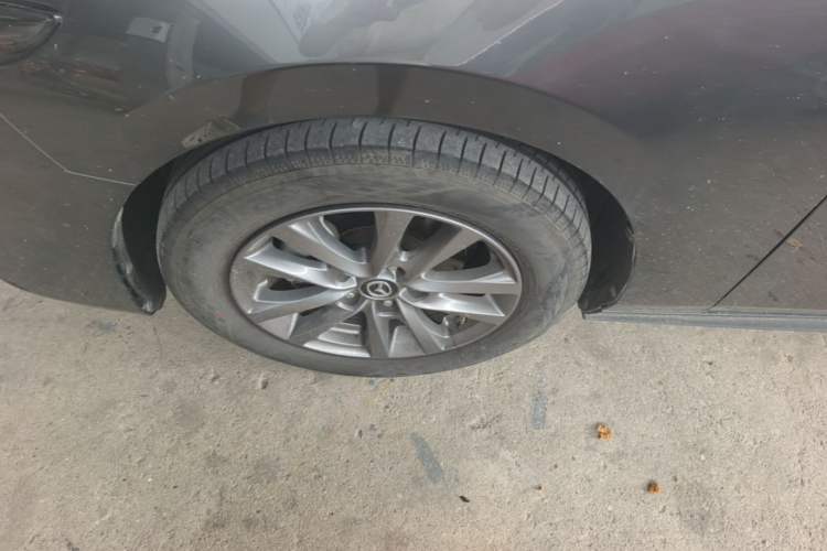 Used Mazda 3 Axela 2023 2.0L Automatic Zhiqing Edition Exterior 4