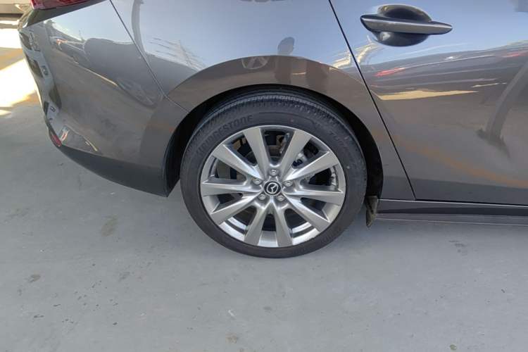 Used Mazda 3 Axela 2023 2.0L Automatic ZhiXuan Edition Exterior 5