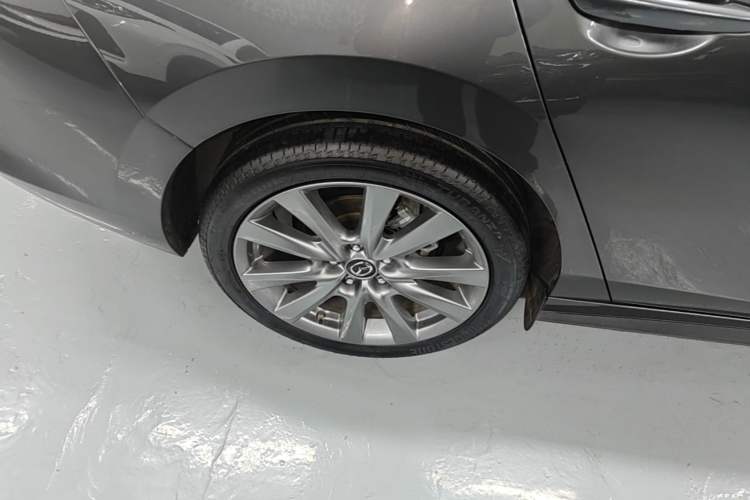 Used Mazda 3 Axela 2023 2.0L Automatic ZhiZhen Edition Exterior 5