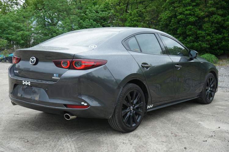 Used Mazda 3 Axela 2023 2.0L Automatic ZhiZhen Edition Exterior 8