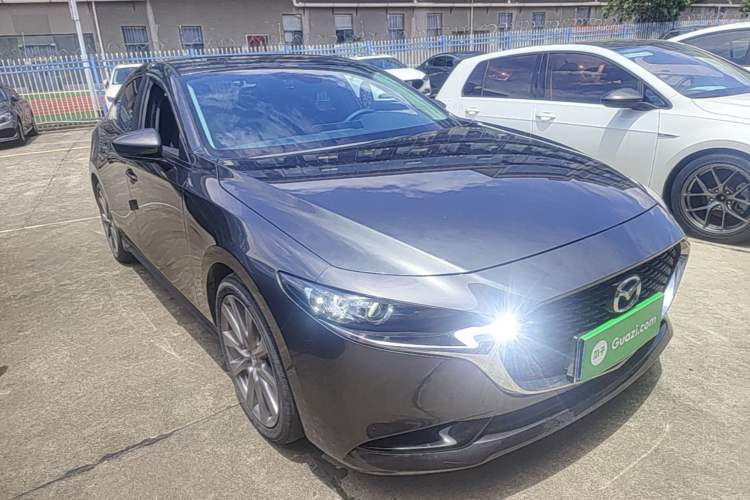 Used Mazda 3 Axela 2023 2.0L Automatic ZhiXuan Edition Front Right 45 Deg