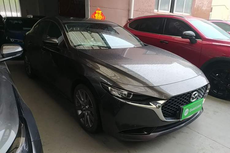 Used Mazda 3 Axela 2023 2.0L Automatic ZhiXuan Edition Front Right 45 Deg