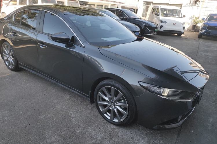 Used Mazda 3 Axela 2023 2.0L Automatic ZhiZhen Edition Front Right 45 Deg