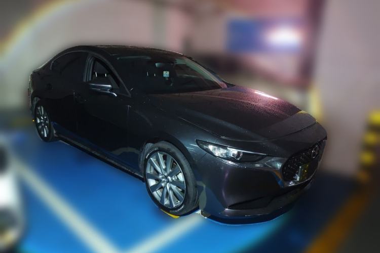 Used Mazda 3 Axela 2023 2.0L Automatic ZhiXuan Edition Front Right 45 Deg