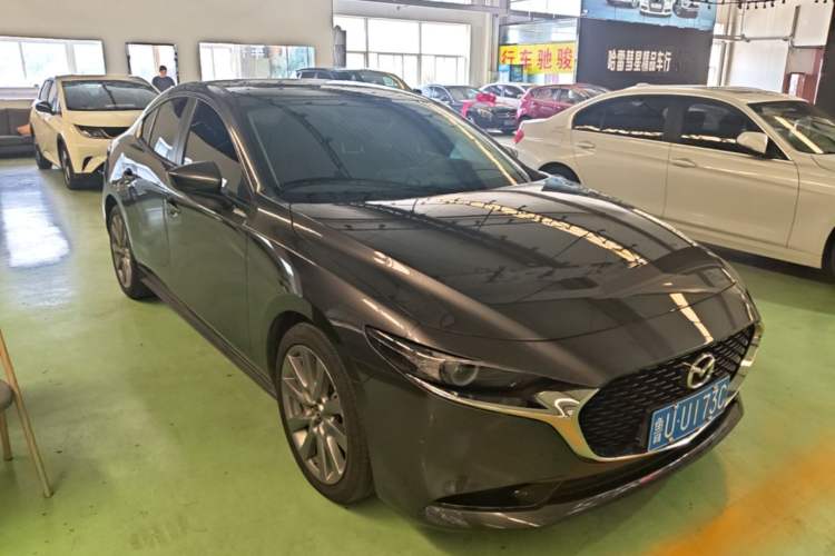 Used Mazda 3 Axela 2023 2.0L Automatic Zhiya Edition Front Right 45 Deg