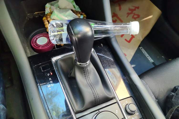 Used Mazda 3 Axela 2023 2.0L Automatic ZhiXuan Edition Gear Lever