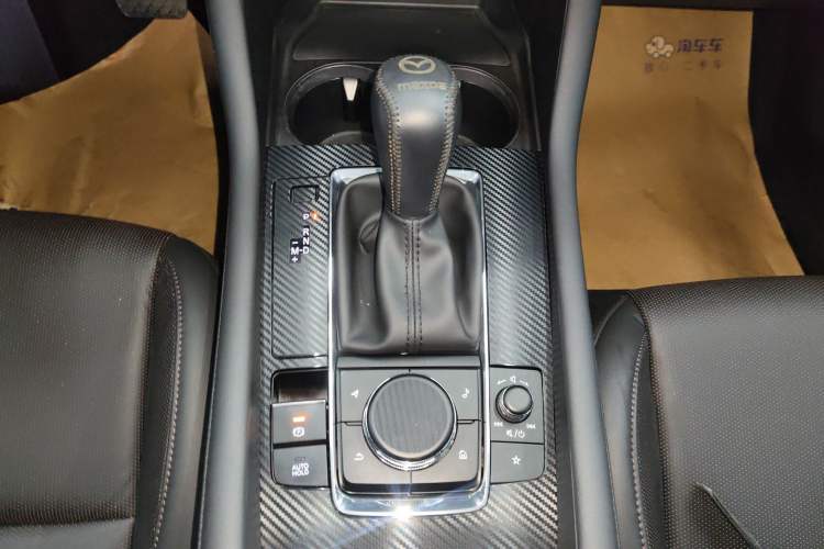Used Mazda 3 Axela 2023 2.0L Automatic Zhiya Edition Gear Lever