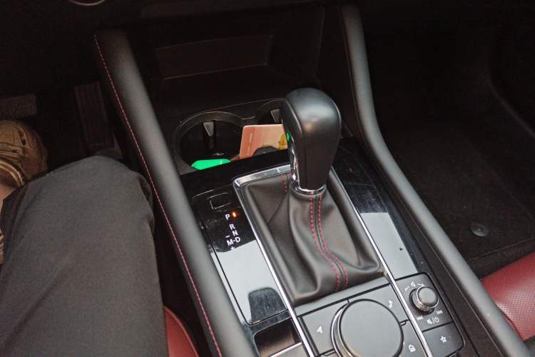 Used Mazda 3 Axela 2023 2.0L Automatic ZhiZhen Edition Gear Lever