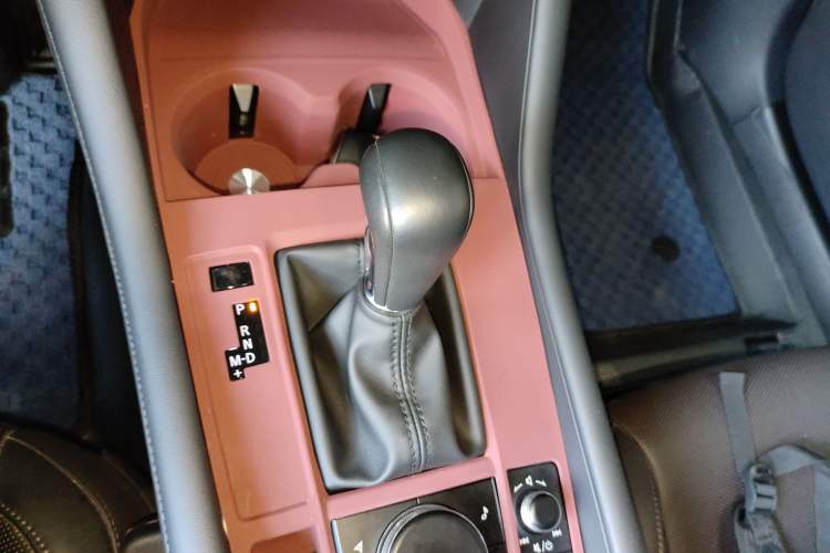 Used Mazda 3 Axela 2023 2.0L Automatic ZhiZhen Edition Gear Lever