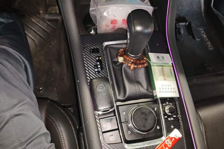 Used Mazda 3 Axela 2023 2.0L Automatic ZhiZhen Edition Gear Lever