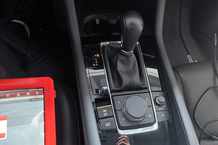 Used Mazda 3 Axela 2023 2.0L Automatic Zhiqing Edition Gear Lever