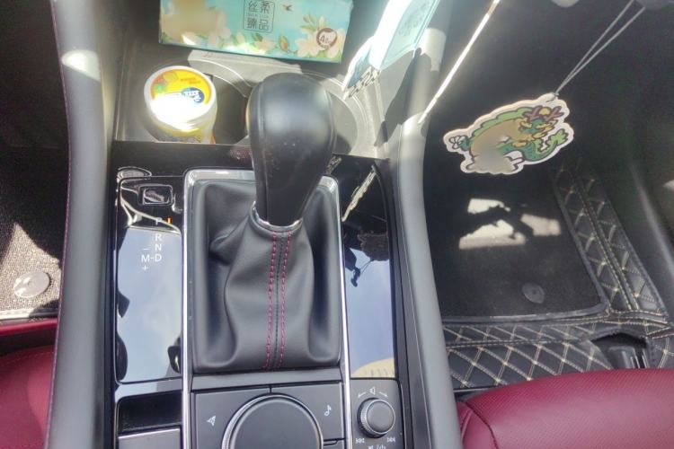 Used Mazda 3 Axela 2023 2.0L Automatic ZhiZhen Edition Gear Lever