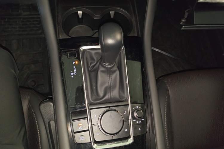 Used Mazda 3 Axela 2023 2.0L Automatic Zhiya Edition Gear Lever