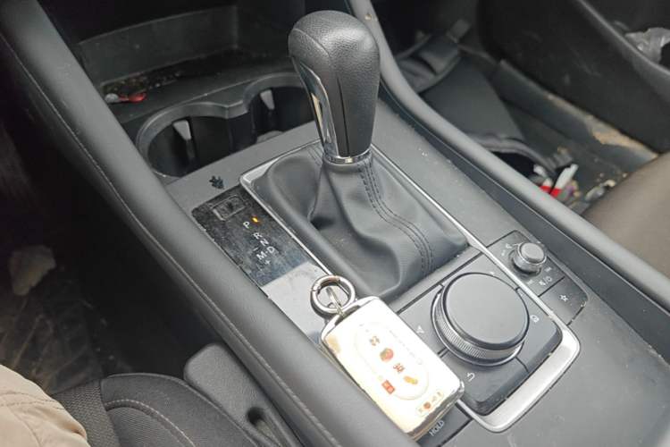 Used Mazda 3 Axela 2023 2.0L Automatic Zhiqing Edition Gear Lever