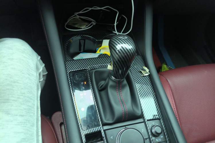 Used Mazda 3 Axela 2023 2.0L Automatic ZhiZhen Edition Gear Lever