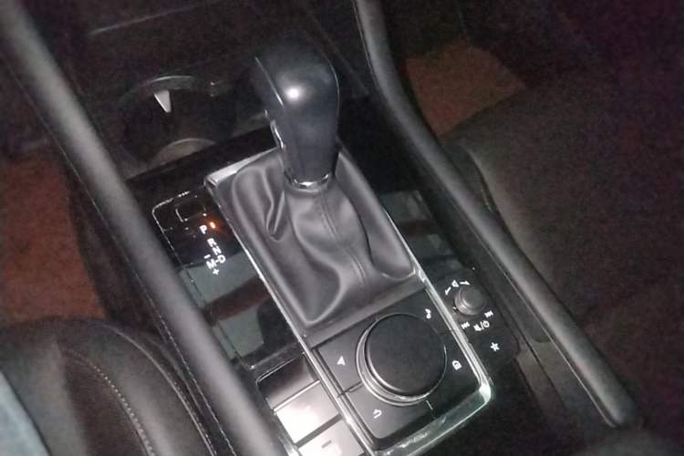 Used Mazda 3 Axela 2023 2.0L Automatic Zhiya Edition Gear Lever