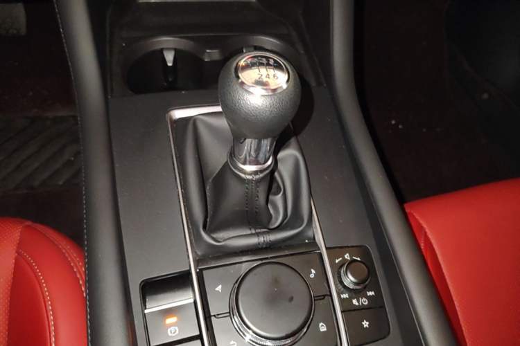Used Mazda 3 Axela 2023 1.5L Manual ZhiMei Edition Gear Lever