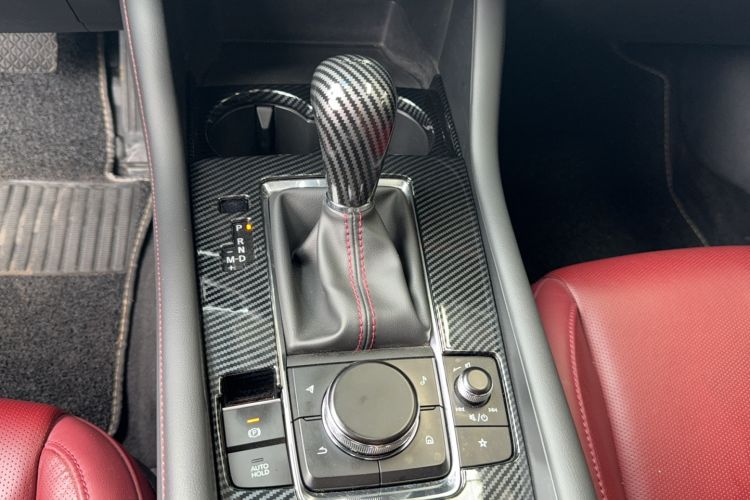 Used Mazda 3 Axela 2023 2.0L Automatic Zhiyao Edition Gear Lever