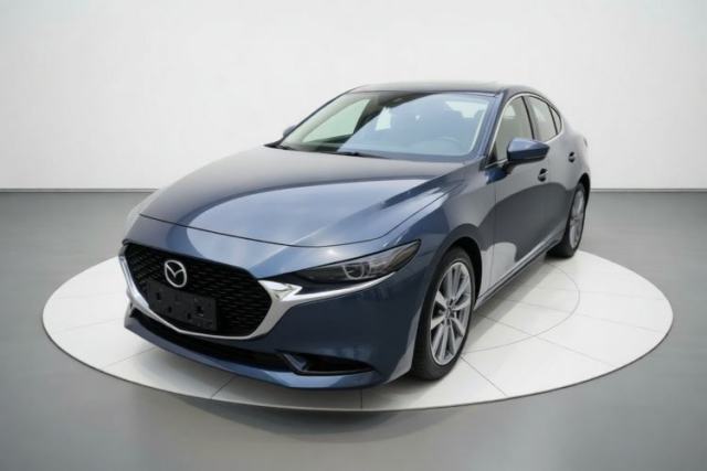 Ojetý Mazda 3 Axela 2023 2.0L Automatic ZhiZhen Edition