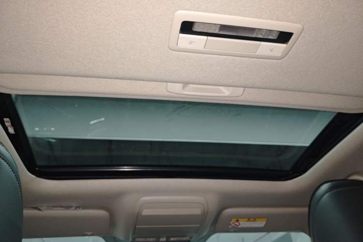Used Mazda 3 Axela 2023 2.0L Automatic Zhiya Edition Headliner