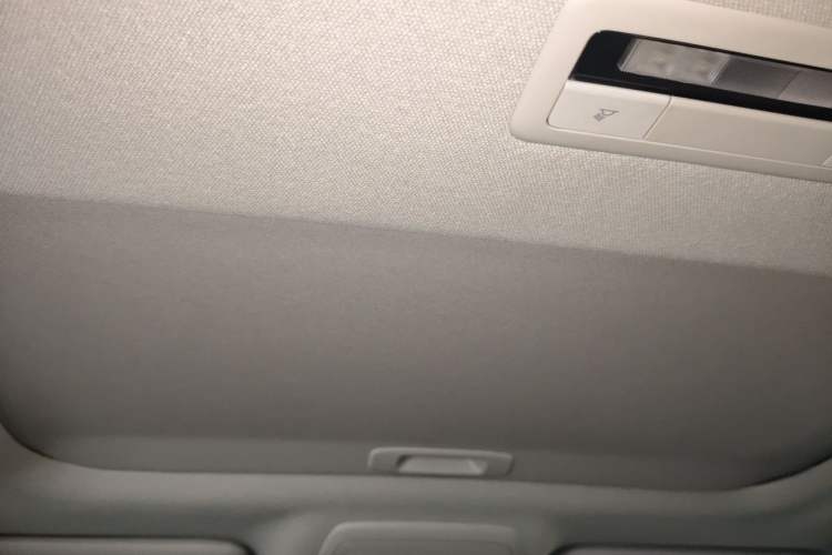 Used Mazda 3 Axela 2023 2.0L Automatic ZhiZhen Edition Headliner
