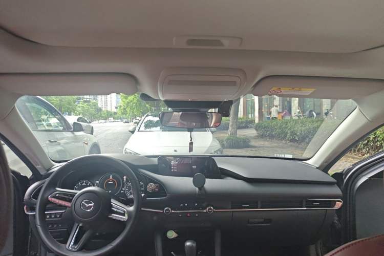 Used Mazda 3 Axela 2023 2.0L Automatic ZhiZhen Edition Headliner
