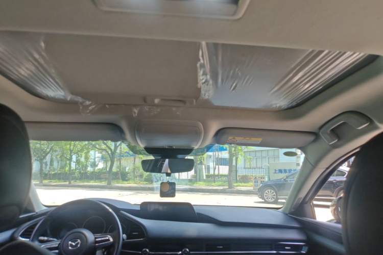 Used Mazda 3 Axela 2023 2.0L Automatic ZhiZhen Edition Headliner