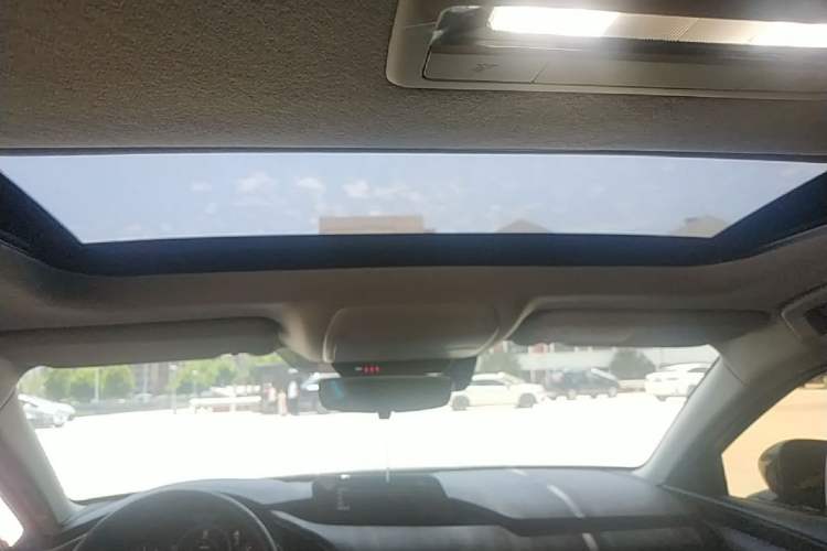 Used Mazda 3 Axela 2023 2.0L Automatic Zhiya Edition Headliner