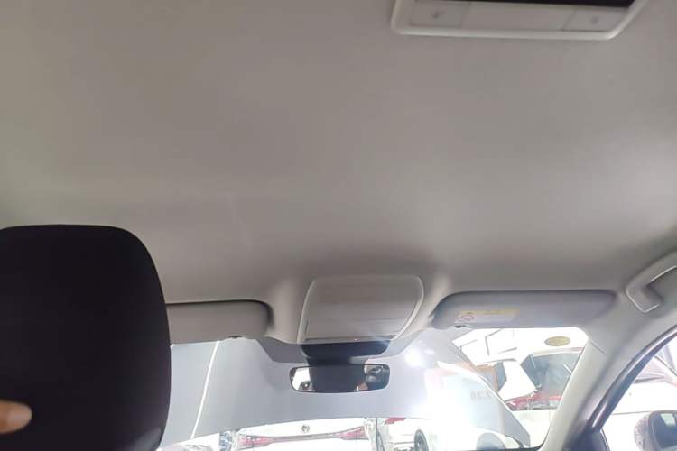 Used Mazda 3 Axela 2023 2.0L Automatic Zhiqing Edition Headliner