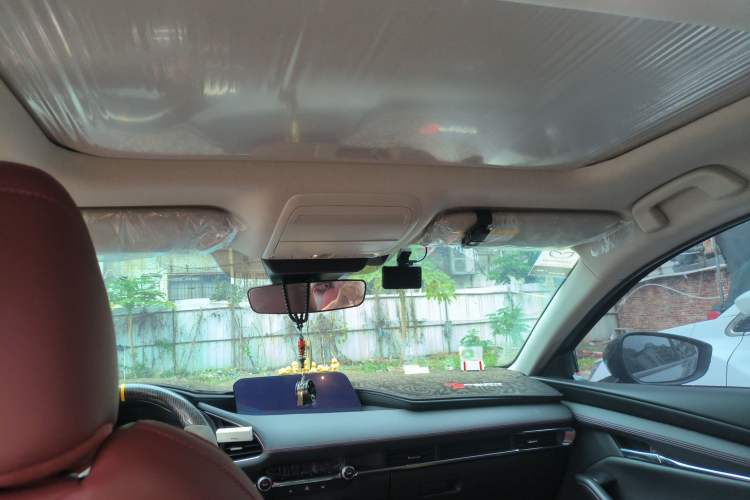 Used Mazda 3 Axela 2023 2.0L Automatic ZhiZhen Edition Headliner