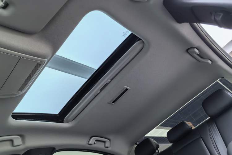 Used Mazda 3 Axela 2023 2.0L Automatic Zhiya Edition Interior 1