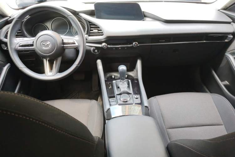 Used Mazda 3 Axela 2023 2.0L Automatic ZhiXuan Edition Interior 2