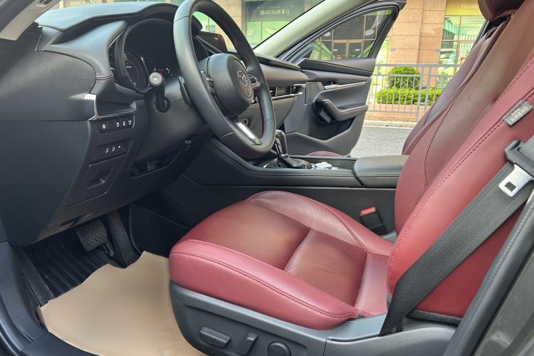 Used Mazda 3 Axela 2023 2.0L Automatic ZhiZhen Edition Interior 2