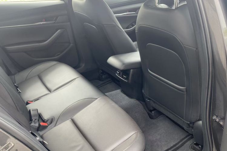 Used Mazda 3 Axela 2023 2.0L Automatic Zhiya Edition Interior 2