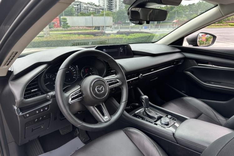 Used Mazda 3 Axela 2023 2.0L Automatic ZhiZhen Edition Interior 2