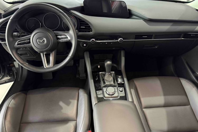 Used Mazda 3 Axela 2023 2.0L Automatic ZhiZhen Edition Interior 2
