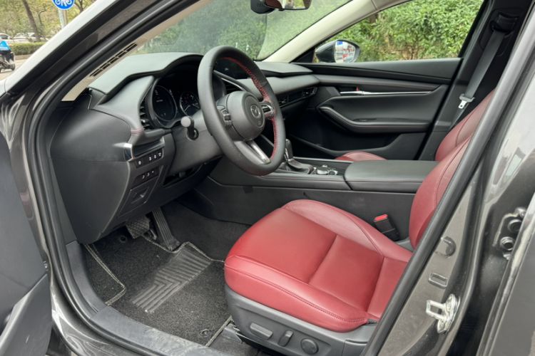 Used Mazda 3 Axela 2023 2.0L Automatic Zhiyao Edition Interior 2