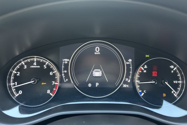 Used Mazda 3 Axela 2023 2.0L Automatic ZhiZhen Edition Interior 7