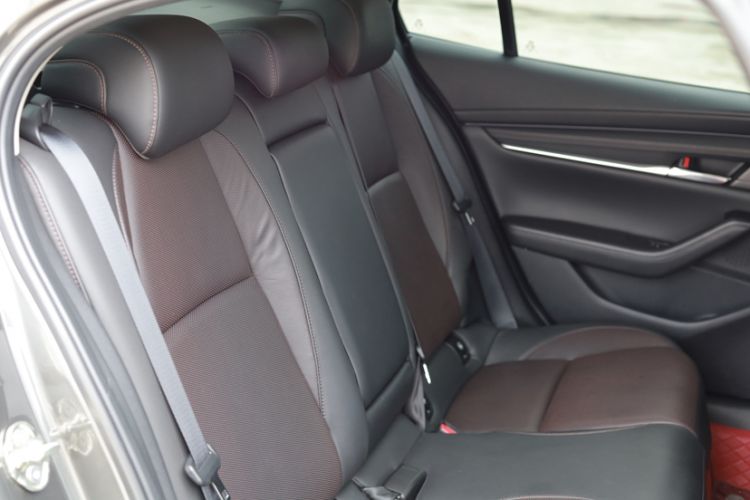 Used Mazda 3 Axela 2023 2.0L Automatic Zhiyao Edition Interior 7