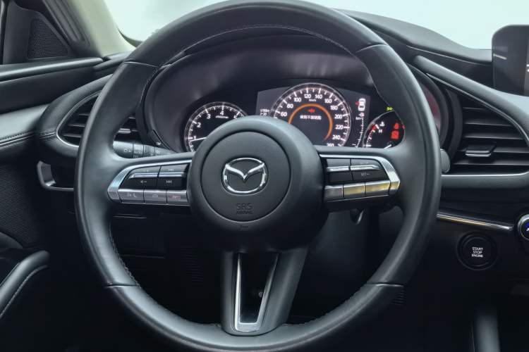 Used Mazda 3 Axela 2023 2.0L Automatic Zhiya Edition Interior 8