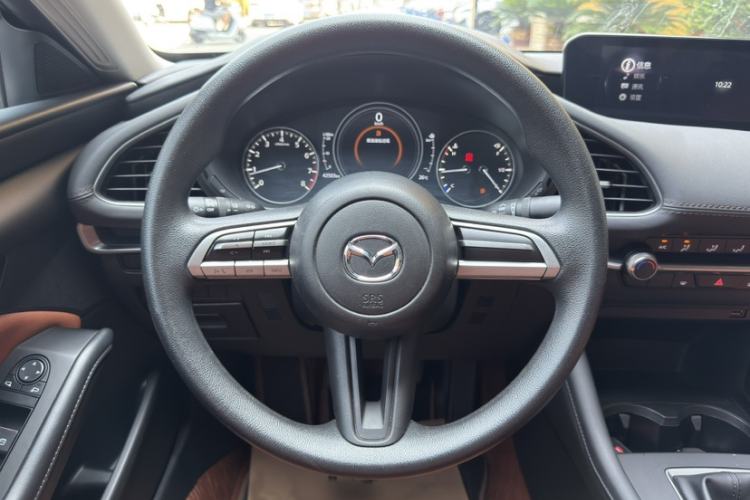 Used Mazda 3 Axela 2023 1.5L Manual ZhiMei Edition Interior 8