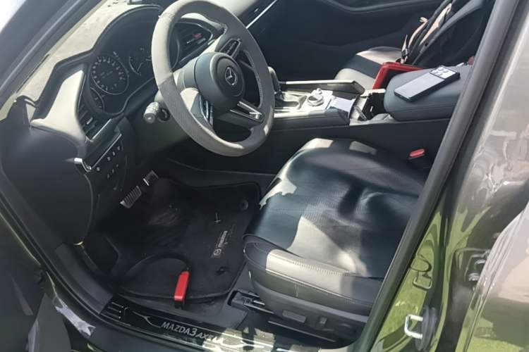 Used Mazda 3 Axela 2023 2.0L Automatic ZhiZhen Edition Left Front Seat